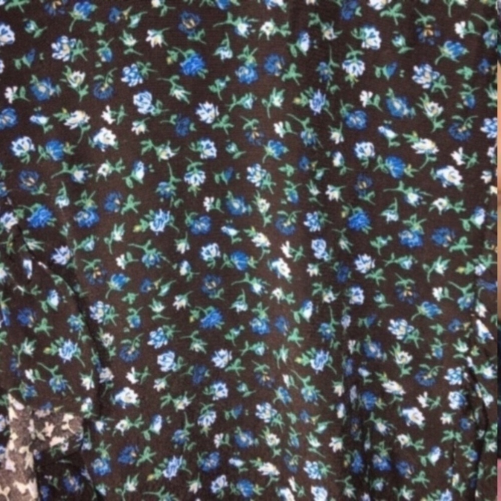 Wild Fable Blue Floral Long Sleeve Blouse - Picture 6 of 7